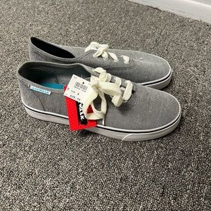 NWT Men’s Airwalk